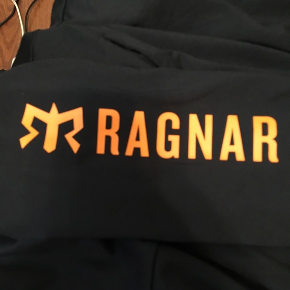 NWT Men’s Reebok Ragnar Trophy Jacket - Picture 8 of 9